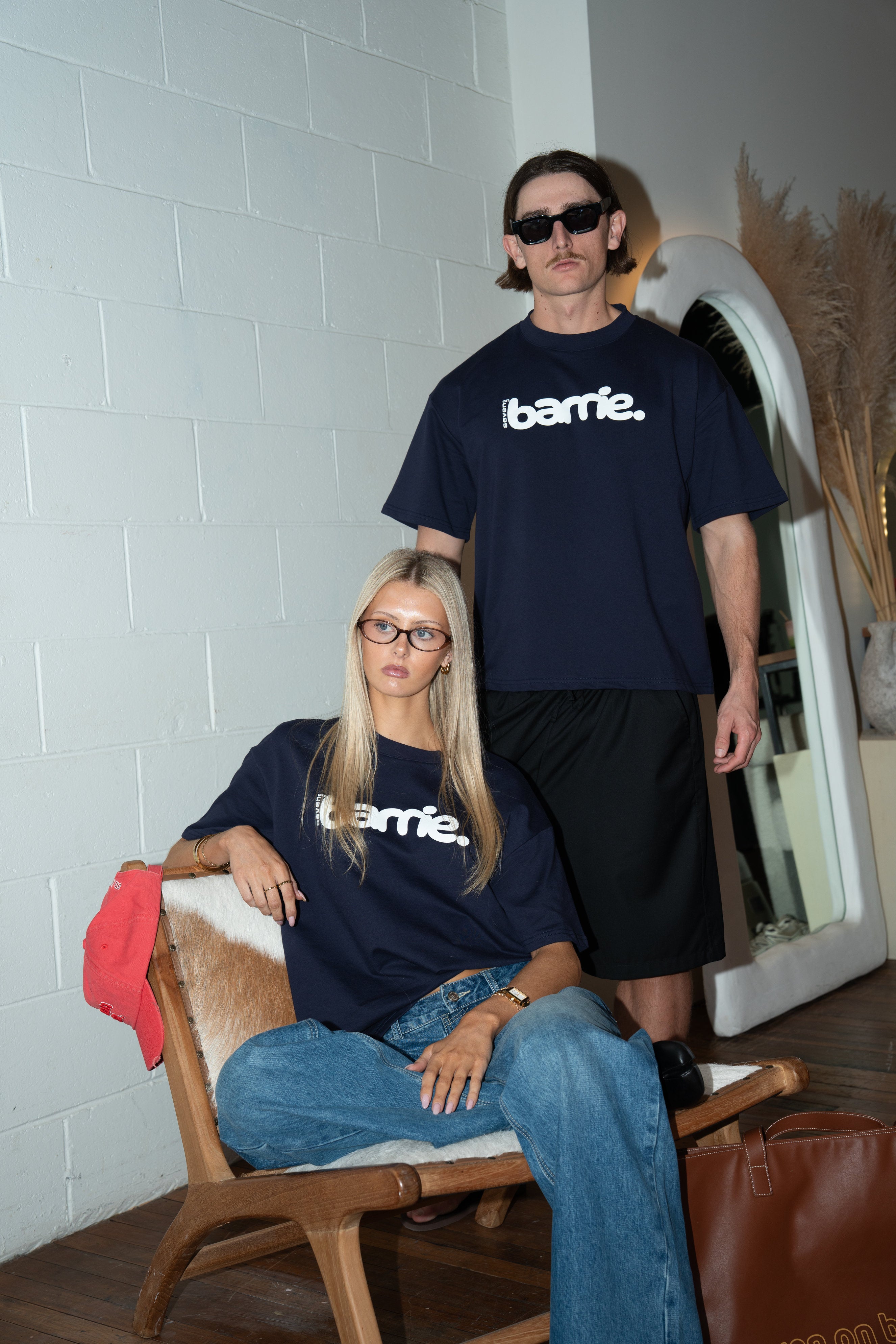 NAVY BARRIE TEE