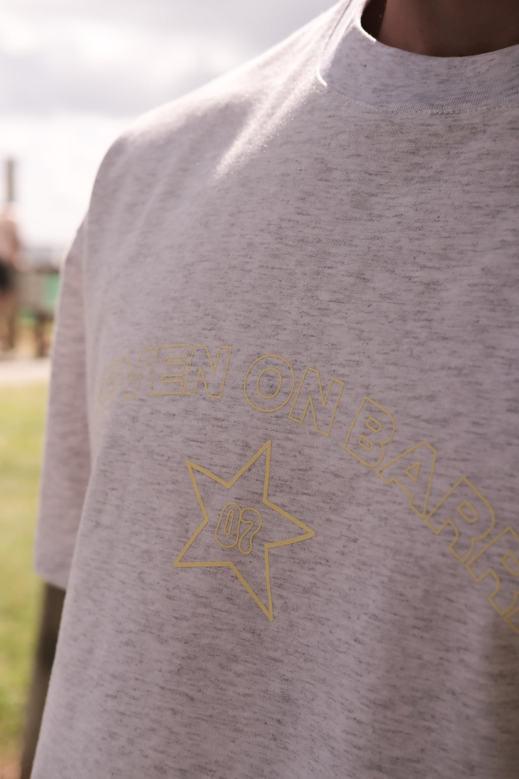 GREY MARLE CHEST PRINT TEE