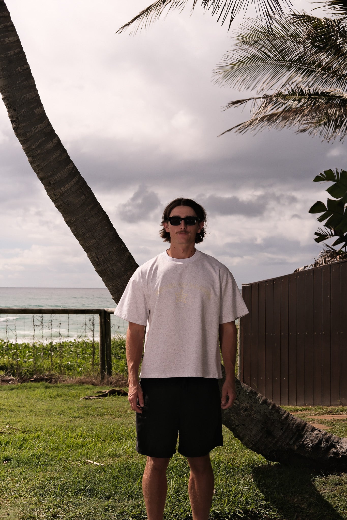 GREY MARLE CHEST PRINT TEE