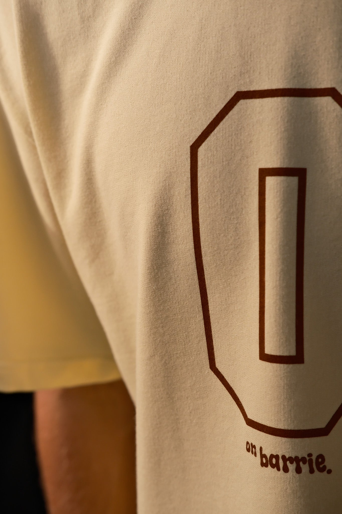 YELLOW 07 VARSITY TEE