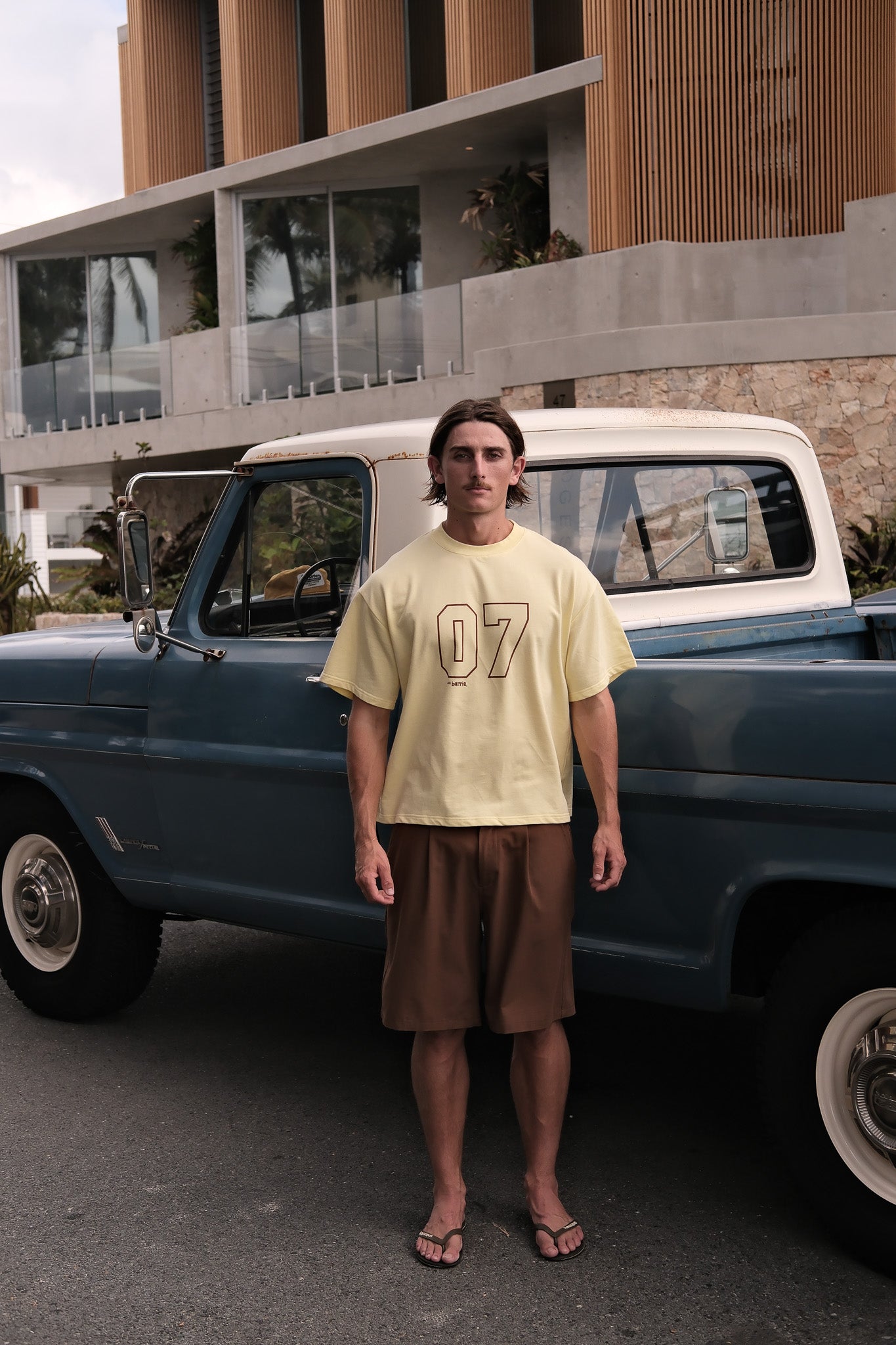 YELLOW 07 VARSITY TEE